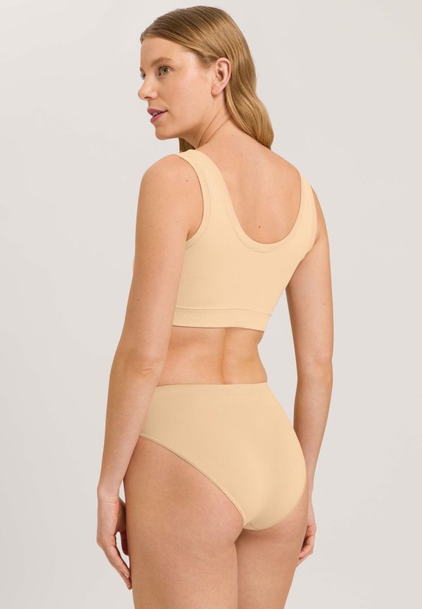 Touch Feeling Crop Top Padded - Image 3